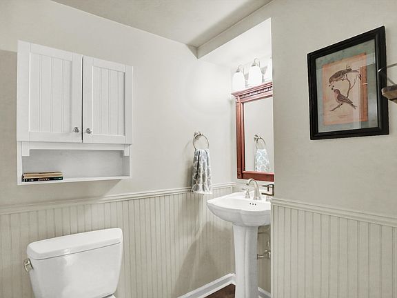5th image of 8239 Burn Ct