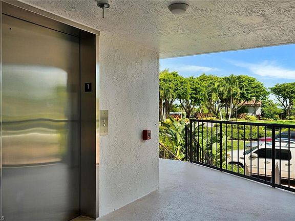 5th image of 334 La Peninsula Blvd #334