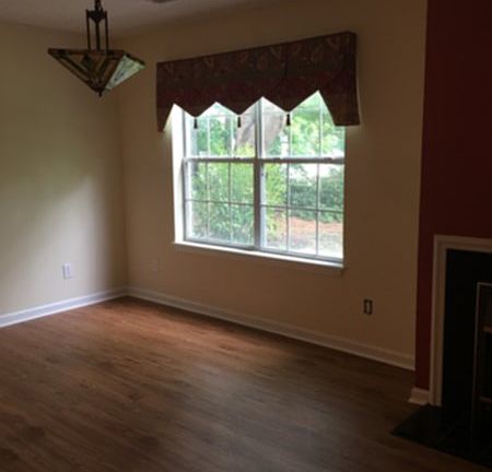 3rd image of 3000 Mulberry Ln Unit B