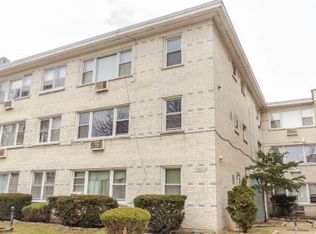 6331 N Fairfield Ave APT 203, Chicago, IL 60659