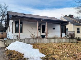 1314 W White St, Champaign, IL 61821