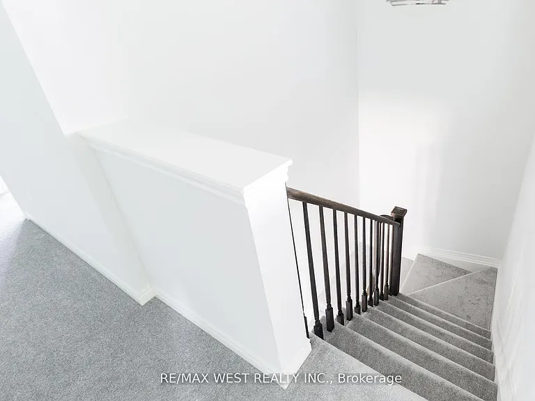 3602 Carolina Ct — Photo 17