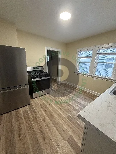 4427 West 49th Street - Downstairs — Photo 3