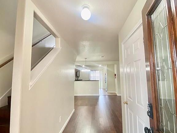 3rd image of 8827 Summerset Meadow Ct