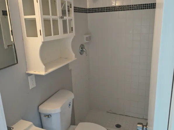 7108 Palm Dr APT W, Bradenton Beach, FL 34217
