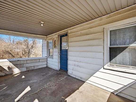 5th image of 1530 W Arlington Rd