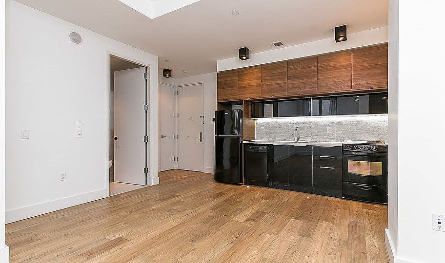 1st image of 74 Maujer St APT 3I