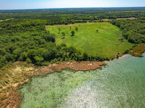 955 County Road 3015, Bonham, TX 75418