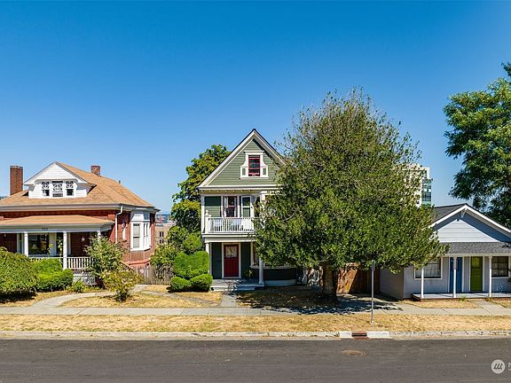 3rd image of 1131 Fawcett Avenue