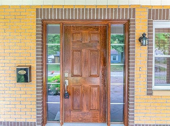 3rd image of 2718 S 49th St