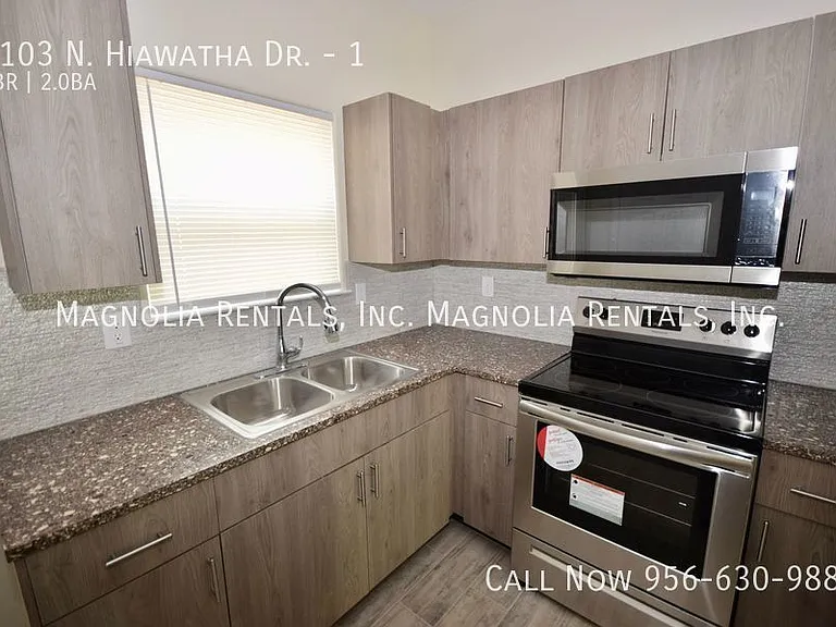 5103 N Hiawatha Dr #1 — Photo 5