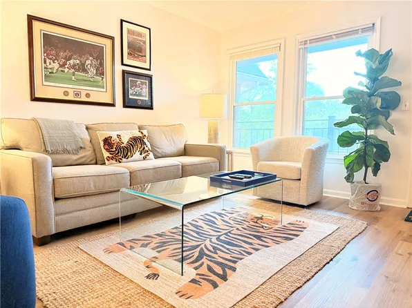 429 Harper Ave APT 14, Auburn, AL 36830