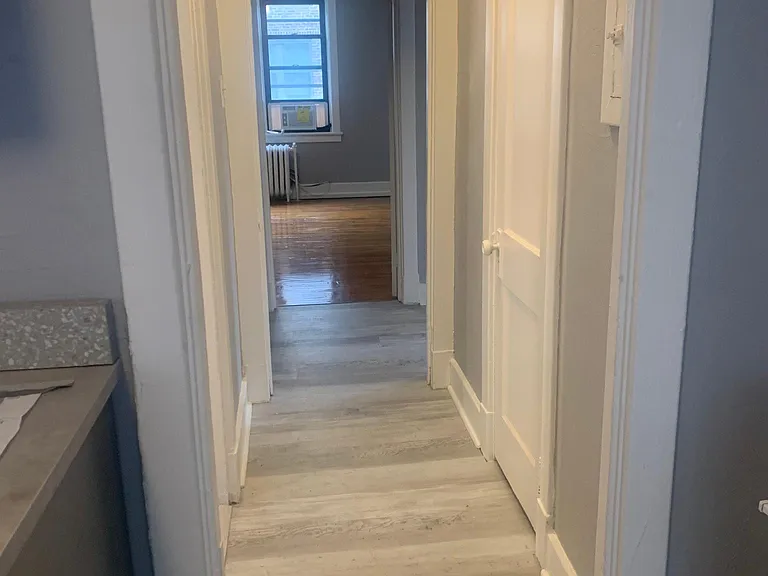 5856 Alderson St #2 — Photo 4