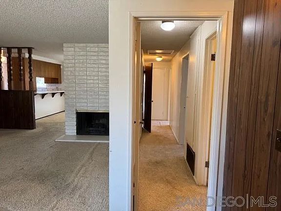 4th image of 431 Rushmore Dr