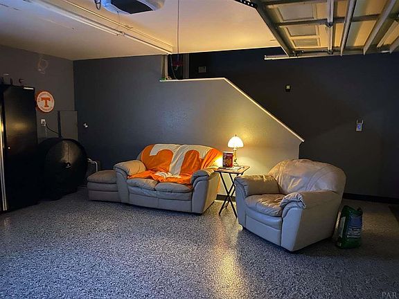 5th image of 8010 Blackwater Dr