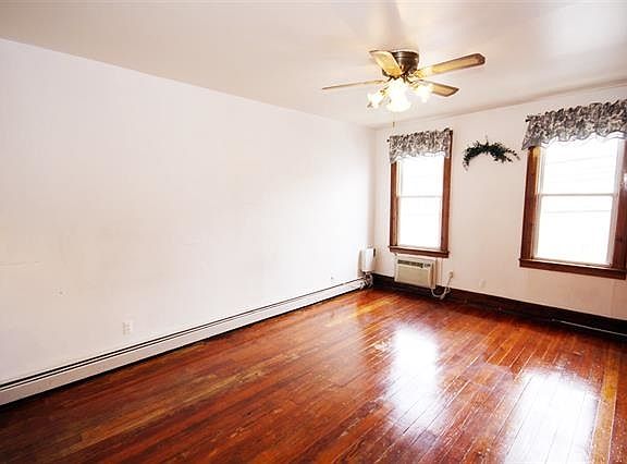2nd image of 155 Hopkins Ave APT 4