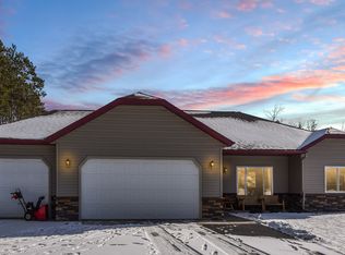 19206 Woods Edge Trl, Brainerd, MN 56401