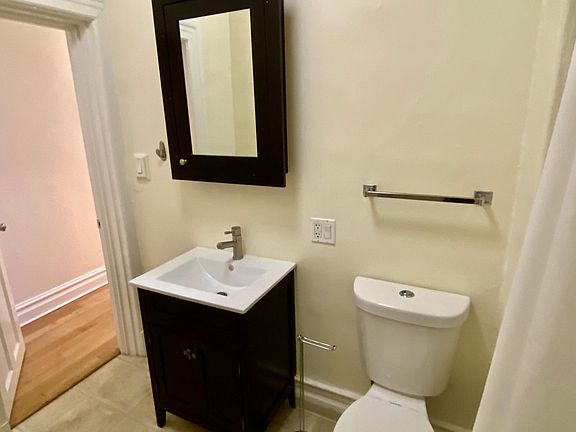 5th image of 1492 Pacific Ave APT 4