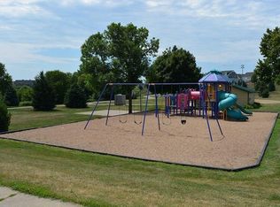 15300 Dundee Ct, Apple Valley, MN 55124