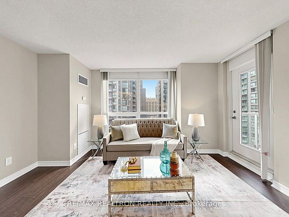 2nd image of 761 Bay St #1212