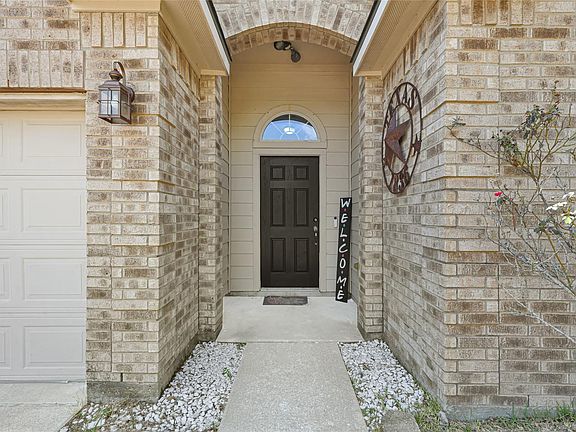 5th image of 206 Range Ln