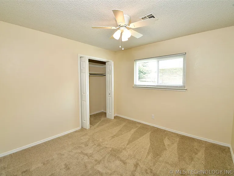 401 N Fir Pl — Photo 16