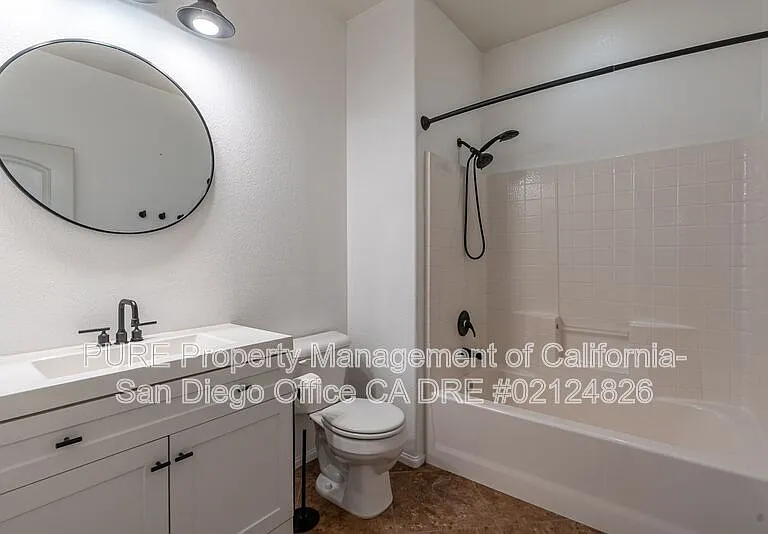 1658 El Raval Way #2 — Photo 6