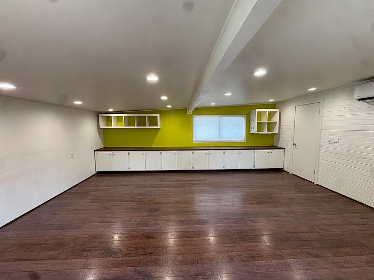 2126 S La Rosa Dr #1 — Photo 8