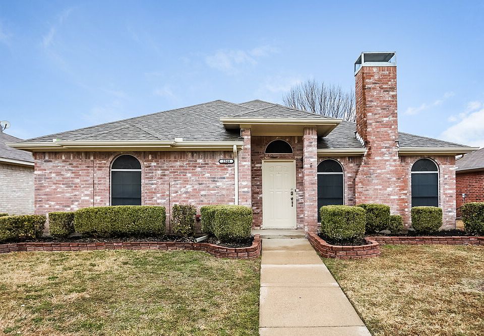 1st image of 2508 Helen Ln