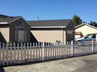 2076 SE Currin Dr, Hillsboro, OR 97123