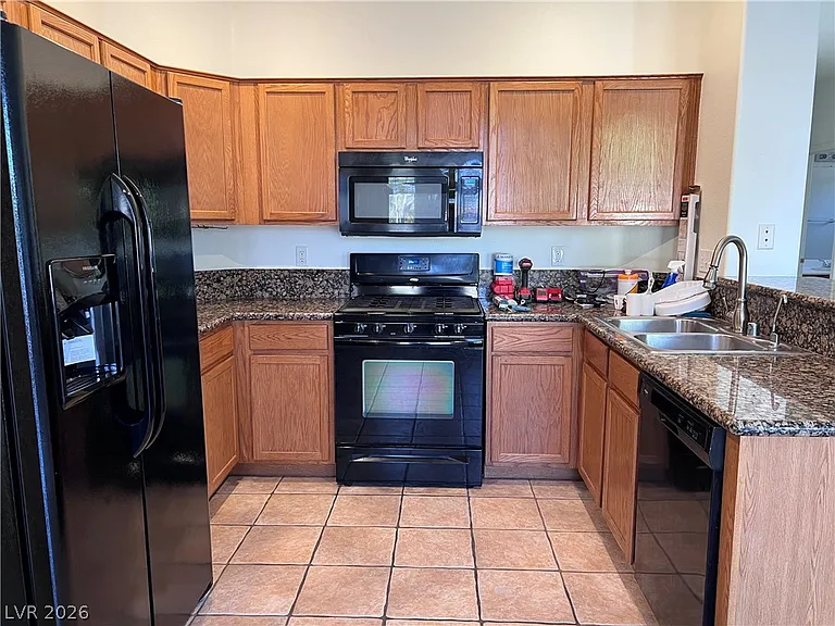 3031 Scenic Valley Way — Photo 9