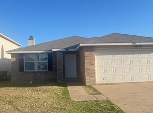4004 Irish Setter Dr, Fort Worth, TX 76123