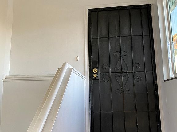 2nd image of 205 S Atlantic Blvd #207-1/2