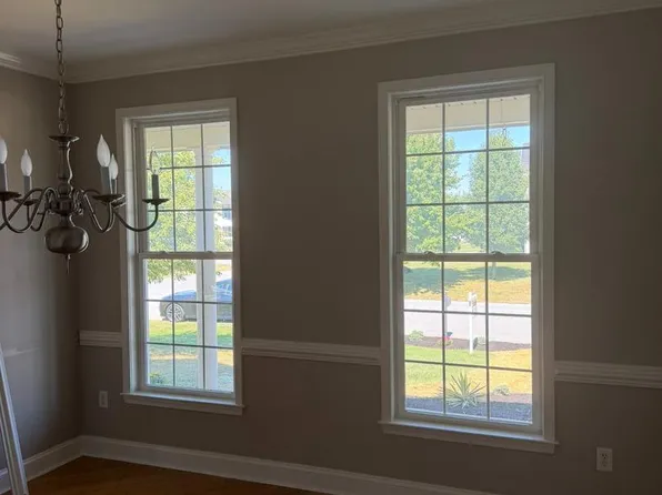 900 Joy Dr, Greencastle, PA 17225