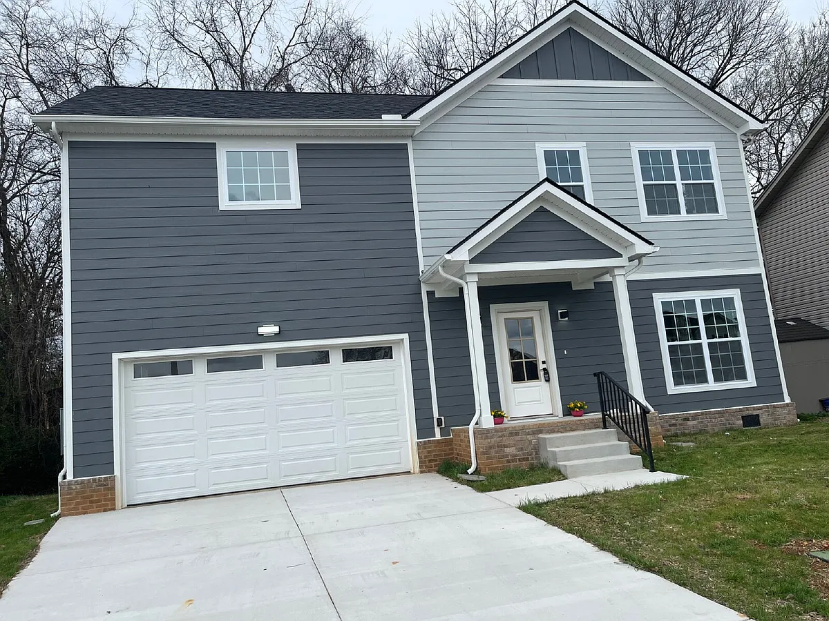 Building Photo - 2922 Painted Pony Dr