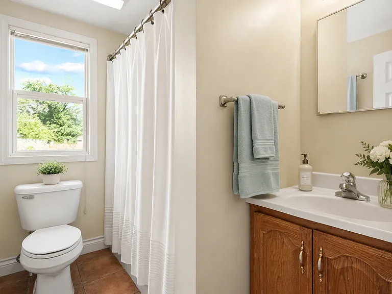 2 Pond View Rd — Photo 7