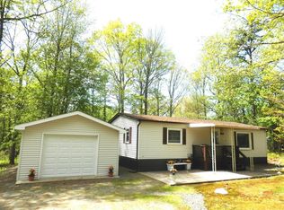 105 Red Oak Ct, Tafton, PA 18464