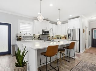 123 Serenity Ln, Saint Simons Island, GA 31522