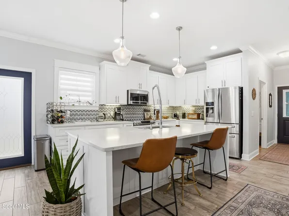 123 Serenity Ln, Saint Simons Island, GA 31522