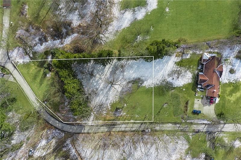1st image of 2B Willow Farms Ln