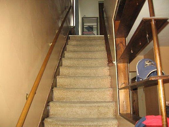 stairs to 2nd floor