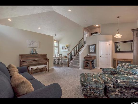 5th image of 4872 W Park Vale Dr