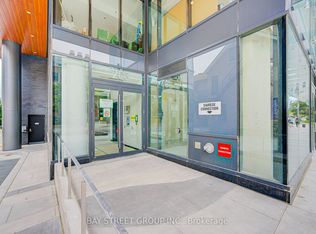 203 College St #2204, Toronto, ON M5T 0C8
