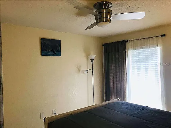 2 bed, 1020 sqft, $1,900 — Photo 2