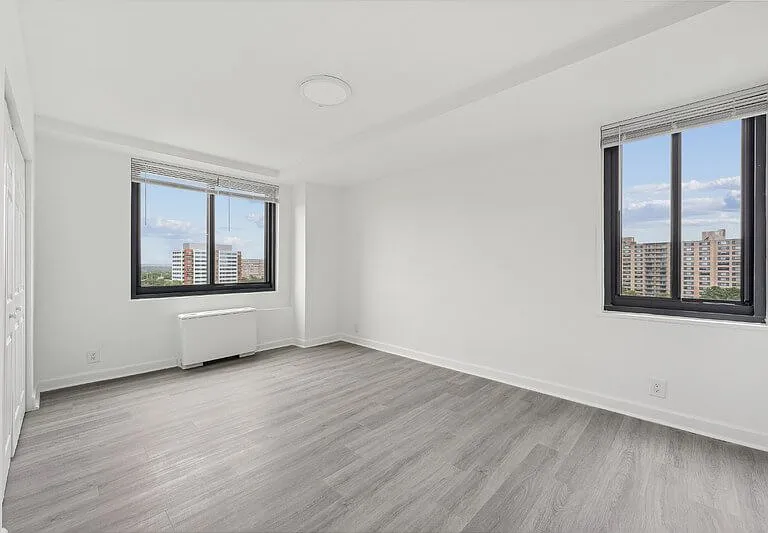Ashlawn at Southern Towers — Photo 8