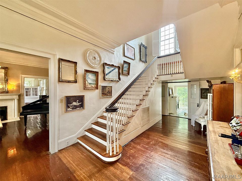 10th image of 801 Washington St