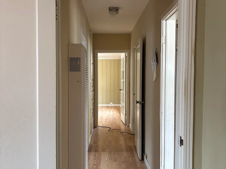 950 Mesa St — Photo 8