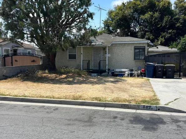 8822 Belmont St, Bellflower, CA 90706
