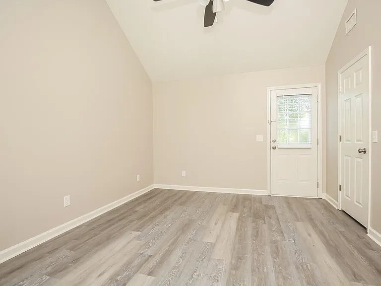 1202 Welsh Dr — Photo 13