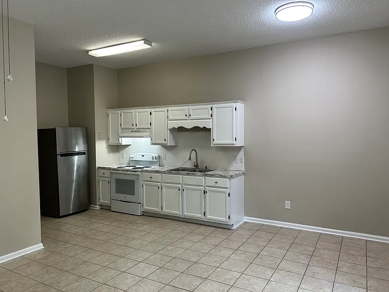 2118 Old Farmer Rd #B — Photo 3